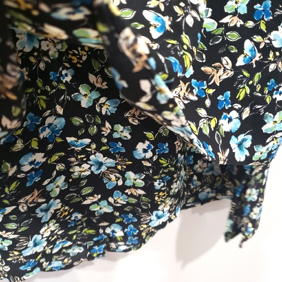 J. Jill Long Sleeve Longlined Floral Button Down Tiered Layed Hem Top, Size M - Picture 9 of 12